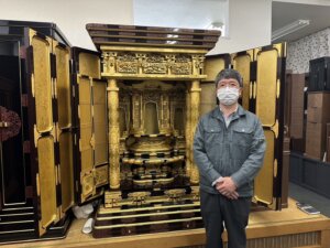 職人と共に作るオーダーメイド仏壇 – ふじ佛壇店