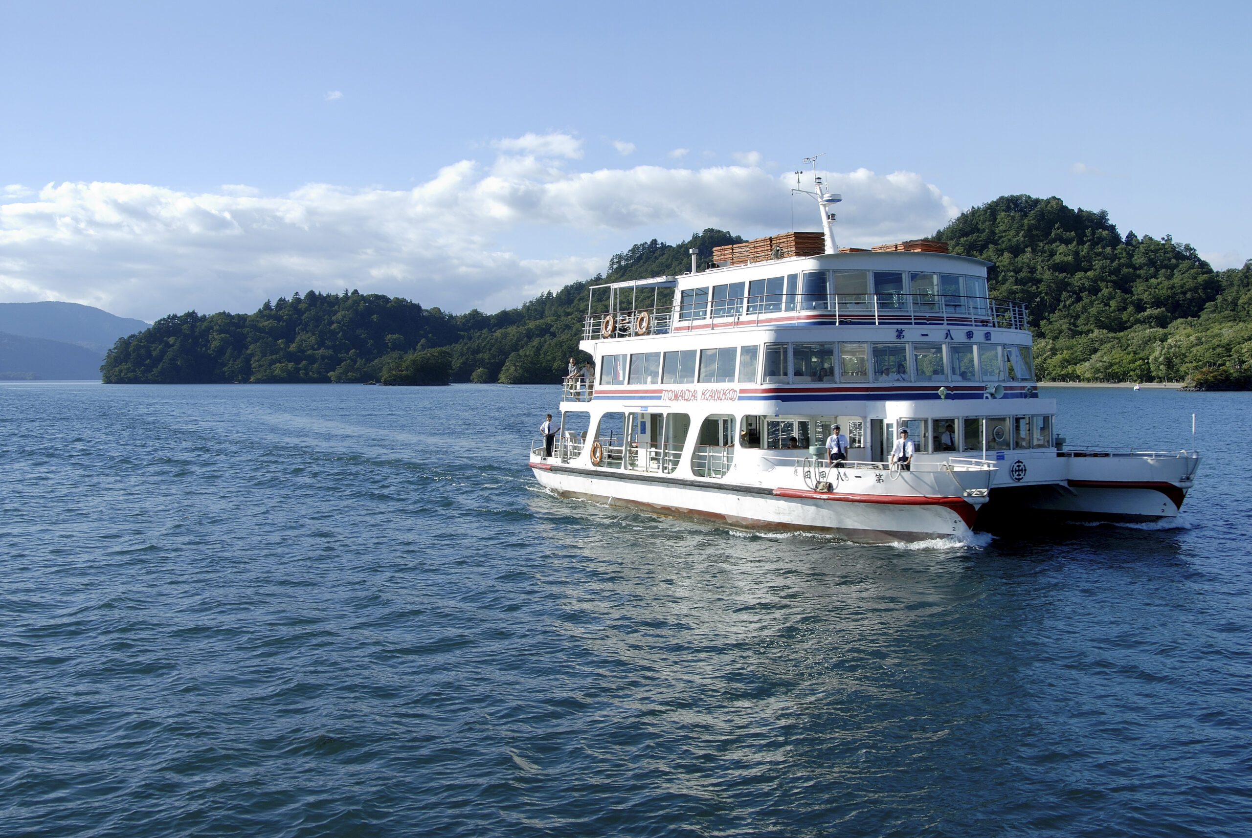 十和田湖の観光スポットを紹介
