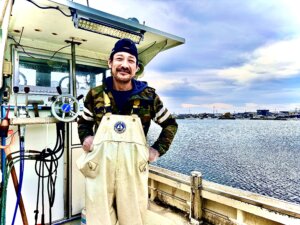 青森の宝石　奥谷水産が育てる新鮮ホタテ物語